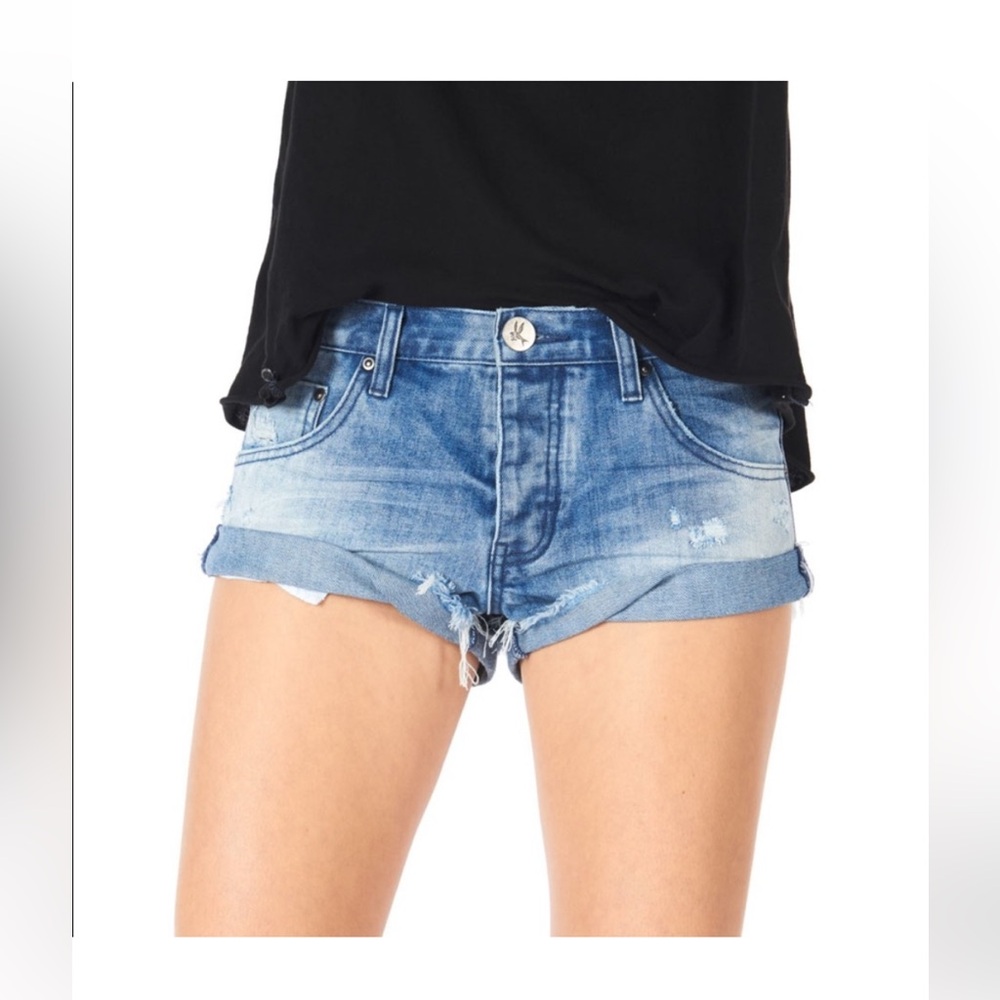 🎉 NWOT 🎉 One Teaspoon Rocky Bandits Jean Shorts Size 28